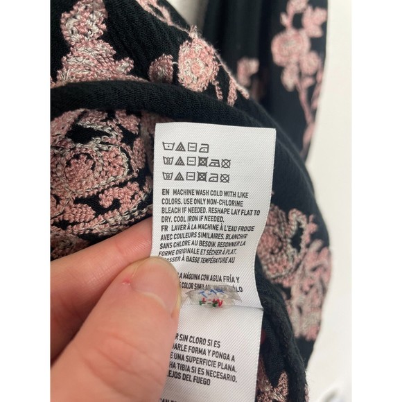 American Eagle Outfitters Sz S Off The Shoulders Blouse Black Floral Embroidered - Picture 8 of 12